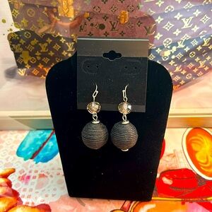 Black circle ⚫️ earrings. Fish hook